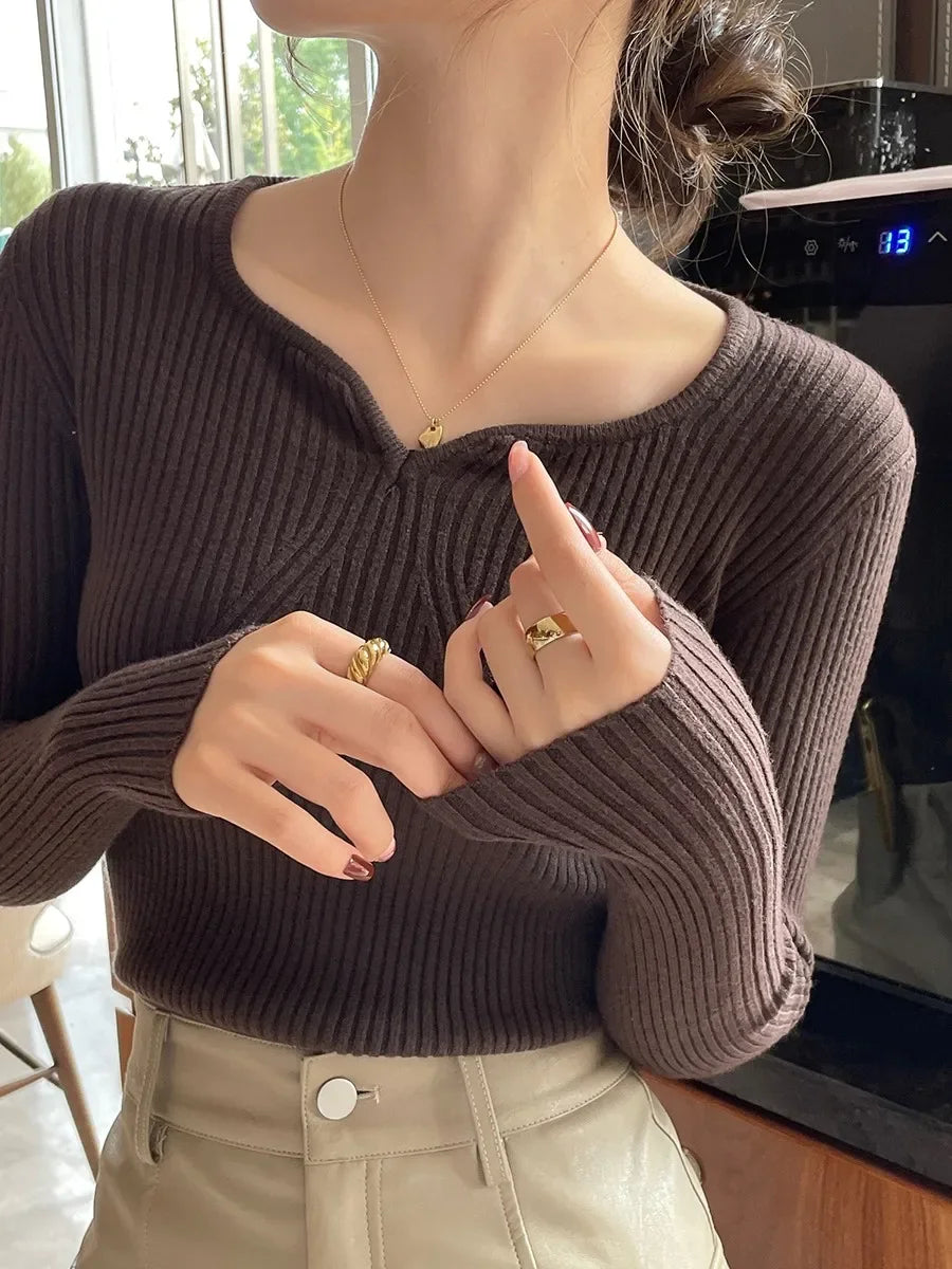 Vela Ribbed V-Neck image 4